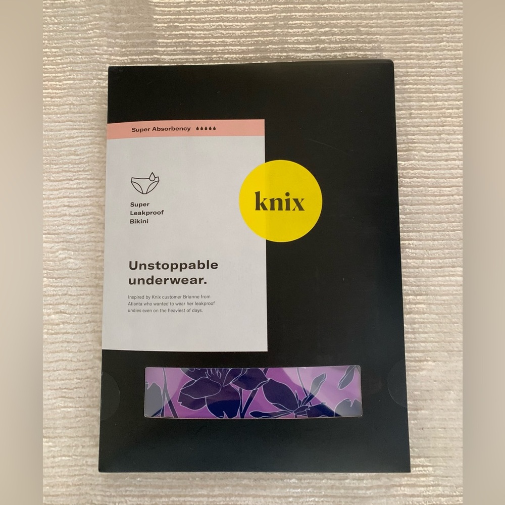 NEW Knix Womenâs Super Absorbency Leakproof Bikini Panties Size MEDIUM Violet